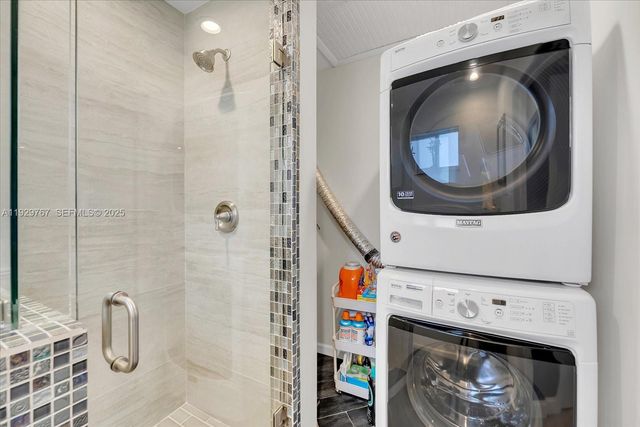 101 NE 46th Ct, Oakland Park, FL 33334