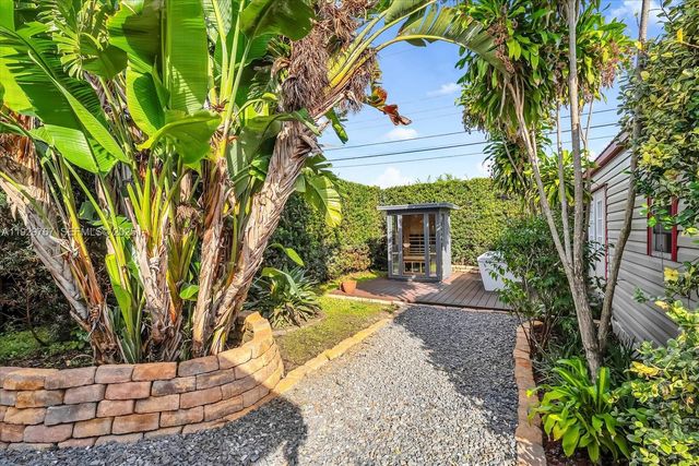 101 NE 46th Ct, Oakland Park, FL 33334