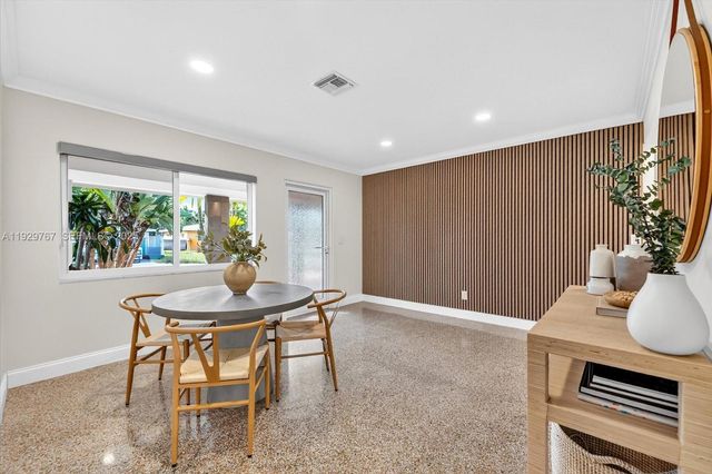 101 NE 46th Ct, Oakland Park, FL 33334