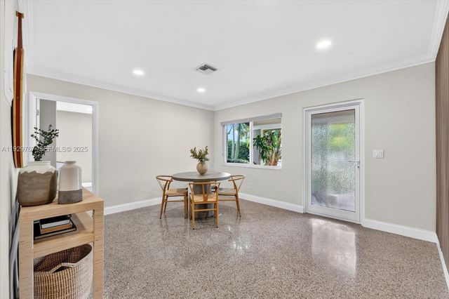 101 NE 46th Ct, Oakland Park, FL 33334