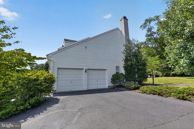 417 FOREST LN, North Wales, PA 19454
