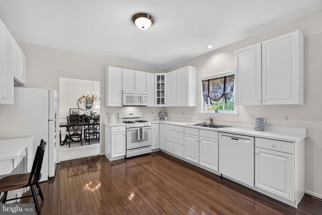 417 FOREST LN, North Wales, PA 19454