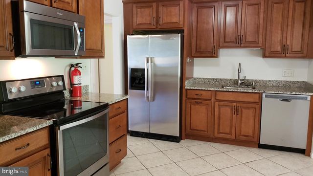 6916 CHURCHILL RD, Mclean, VA 22101