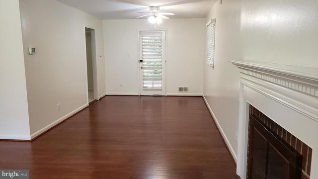 6916 CHURCHILL RD, Mclean, VA 22101