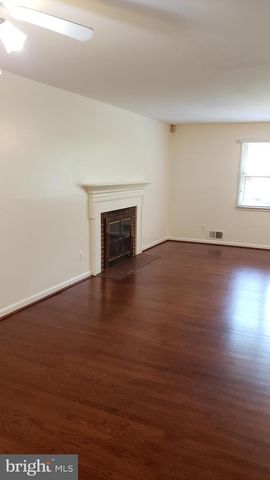 6916 CHURCHILL RD, Mclean, VA 22101