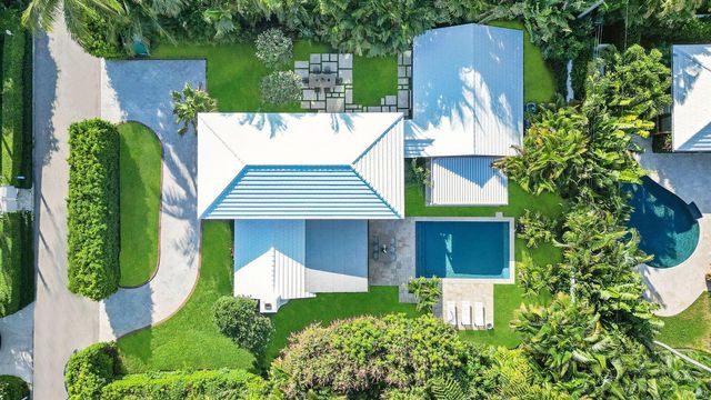 255 EL PUEBLO Way, Palm Beach, FL 33480