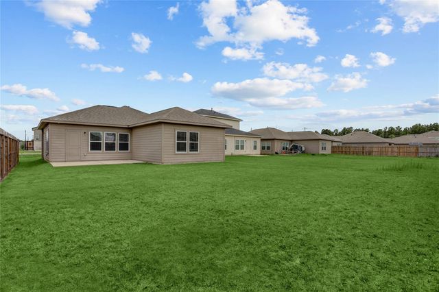 64 Road 51024, Cleveland, TX 77327