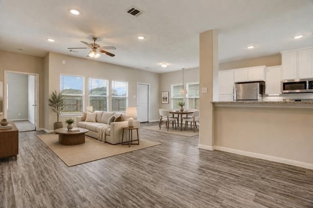 64 Road 51024, Cleveland, TX 77327