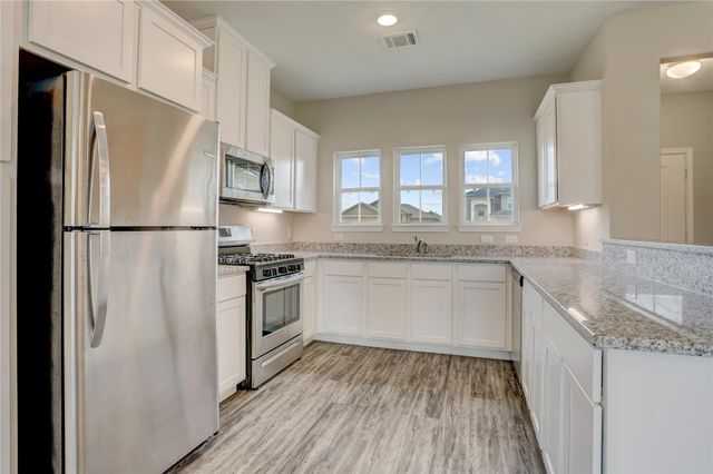 64 Road 51024, Cleveland, TX 77327