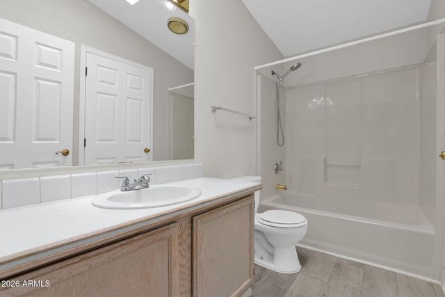 2923 E TONTO Lane, Phoenix, AZ 85050