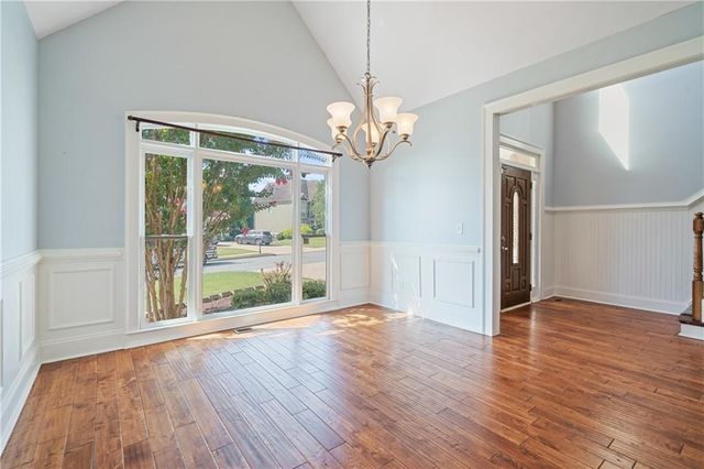 16 Creekview SE Drive, Cartersville, GA 30120