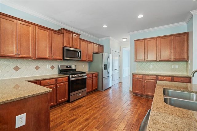 16 Creekview SE Drive, Cartersville, GA 30120