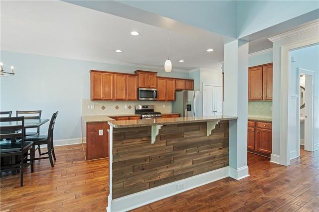 16 Creekview SE Drive, Cartersville, GA 30120