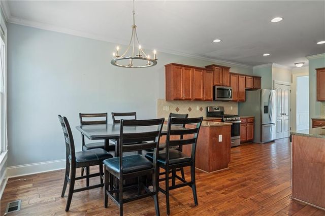 16 Creekview SE Drive, Cartersville, GA 30120