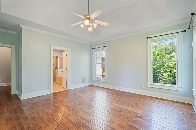 16 Creekview SE Drive, Cartersville, GA 30120