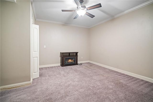 16 Creekview SE Drive, Cartersville, GA 30120