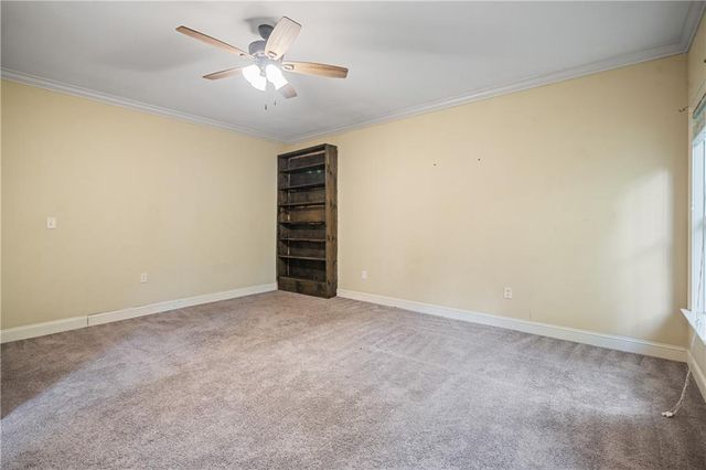 16 Creekview SE Drive, Cartersville, GA 30120