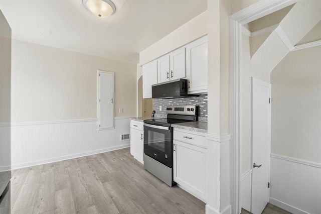 1103 13TH AVENUE, Green Bay, WI 54304