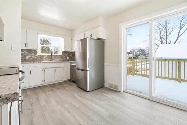 1103 13TH AVENUE, Green Bay, WI 54304