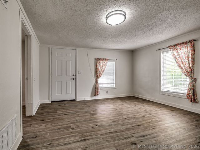 2621 N Rockford Avenue, Tulsa, OK 74106
