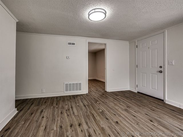 2621 N Rockford Avenue, Tulsa, OK 74106