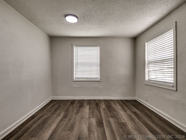 2621 N Rockford Avenue, Tulsa, OK 74106