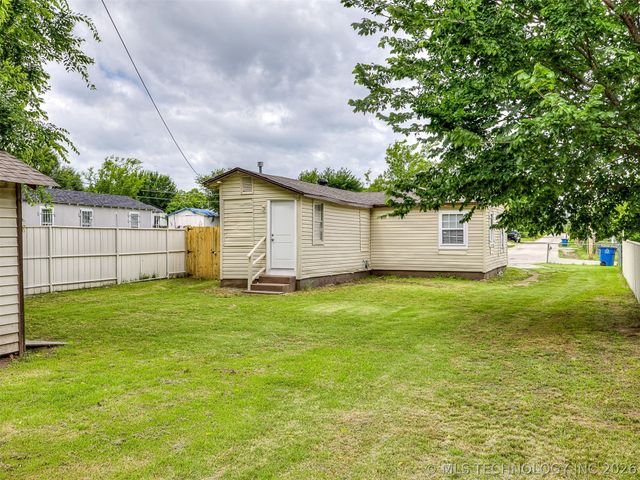 2621 N Rockford Avenue, Tulsa, OK 74106