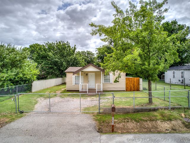 2621 N Rockford Avenue, Tulsa, OK 74106