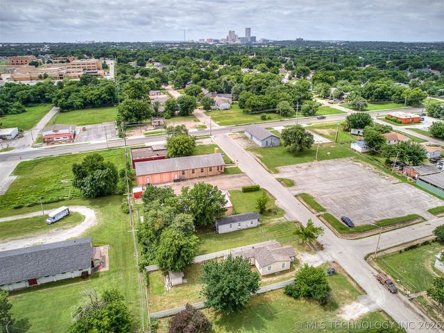 2621 N Rockford Avenue, Tulsa, OK 74106