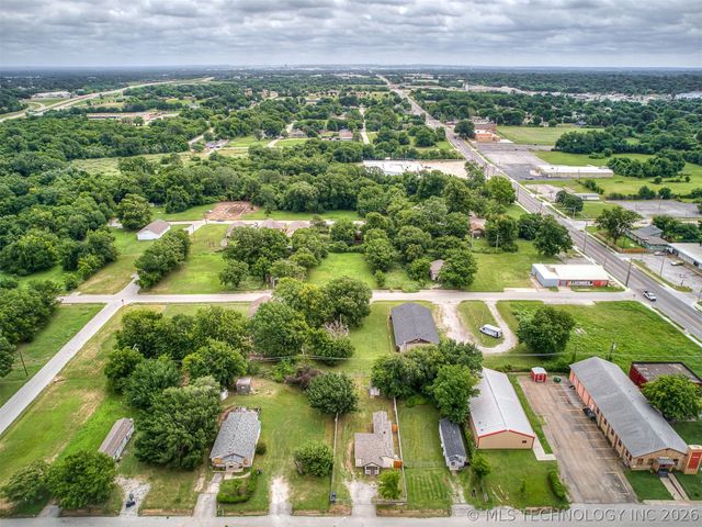2621 N Rockford Avenue, Tulsa, OK 74106