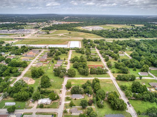 2621 N Rockford Avenue, Tulsa, OK 74106