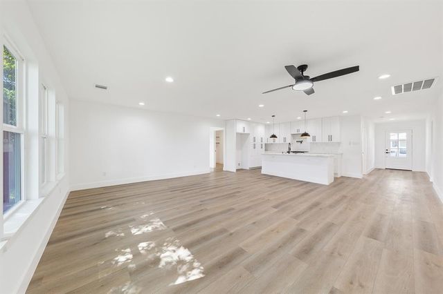 5338 Pease Street, Houston, TX 77023