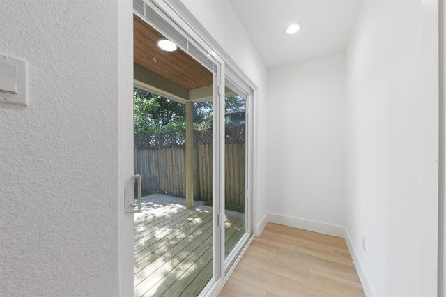 5338 Pease Street, Houston, TX 77023