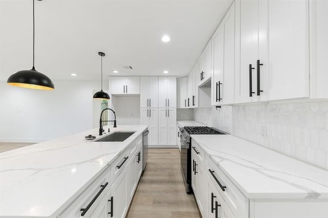 5338 Pease Street, Houston, TX 77023