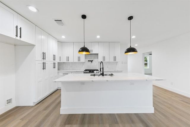 5338 Pease Street, Houston, TX 77023