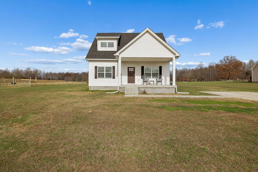 137 Mount Vernon Church Rd, Bethpage, TN 37022