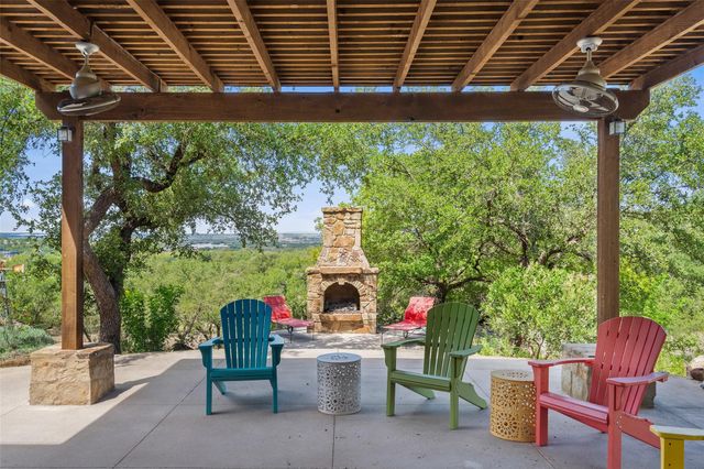 175 Scenic Ridge DR, Spicewood, TX 78669