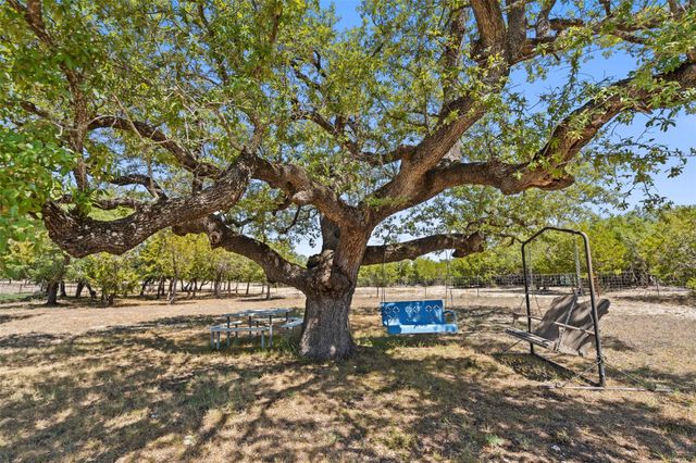 175 Scenic Ridge DR, Spicewood, TX 78669