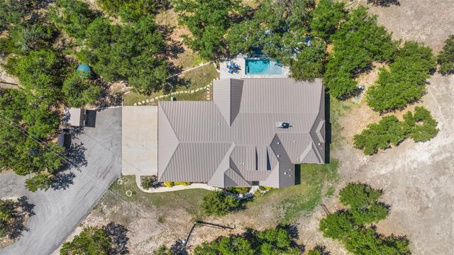175 Scenic Ridge DR, Spicewood, TX 78669