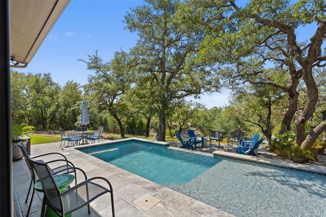 175 Scenic Ridge DR, Spicewood, TX 78669