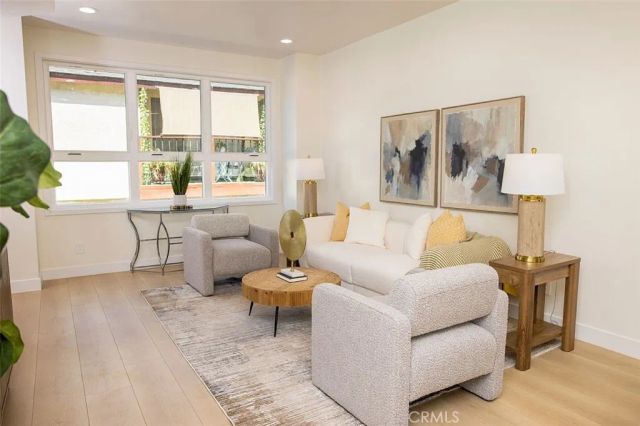 1025 La Cadena Avenue D, Arcadia, CA 91007