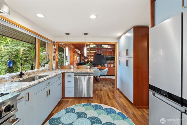 432 Scenic Way, Kent, WA 98030