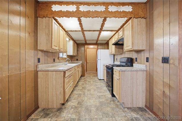 25302 Highway 51 Highway, Tahlequah, OK 74464