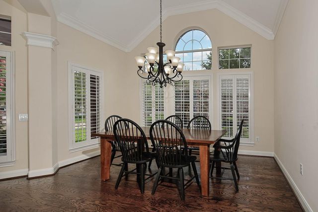 2 Bloomsbury Court, Conroe, TX 77384