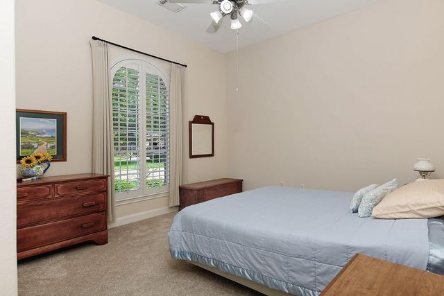 2 Bloomsbury Court, Conroe, TX 77384