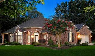 2 Bloomsbury Court, Conroe, TX 77384