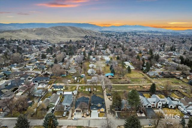 3300 N 39th St, Boise, ID 83703