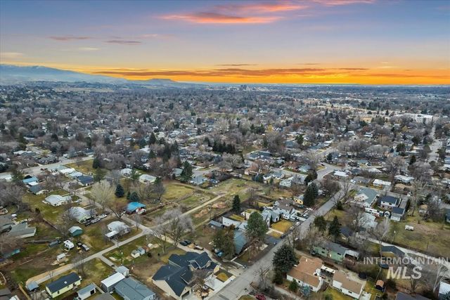3300 N 39th St, Boise, ID 83703