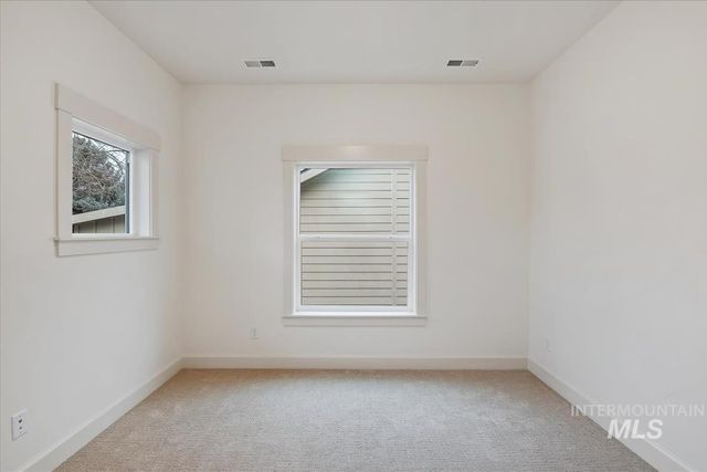 3300 N 39th St, Boise, ID 83703