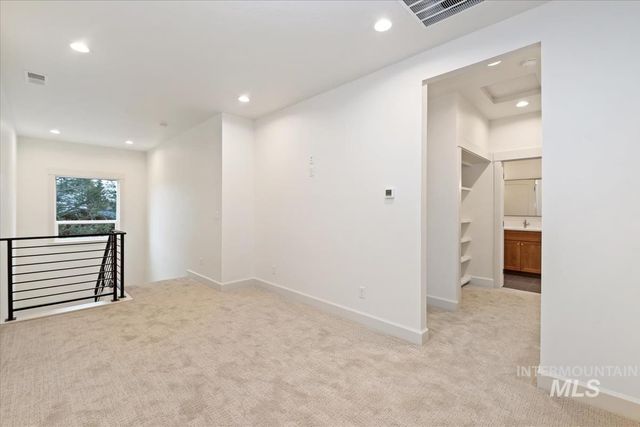 3300 N 39th St, Boise, ID 83703